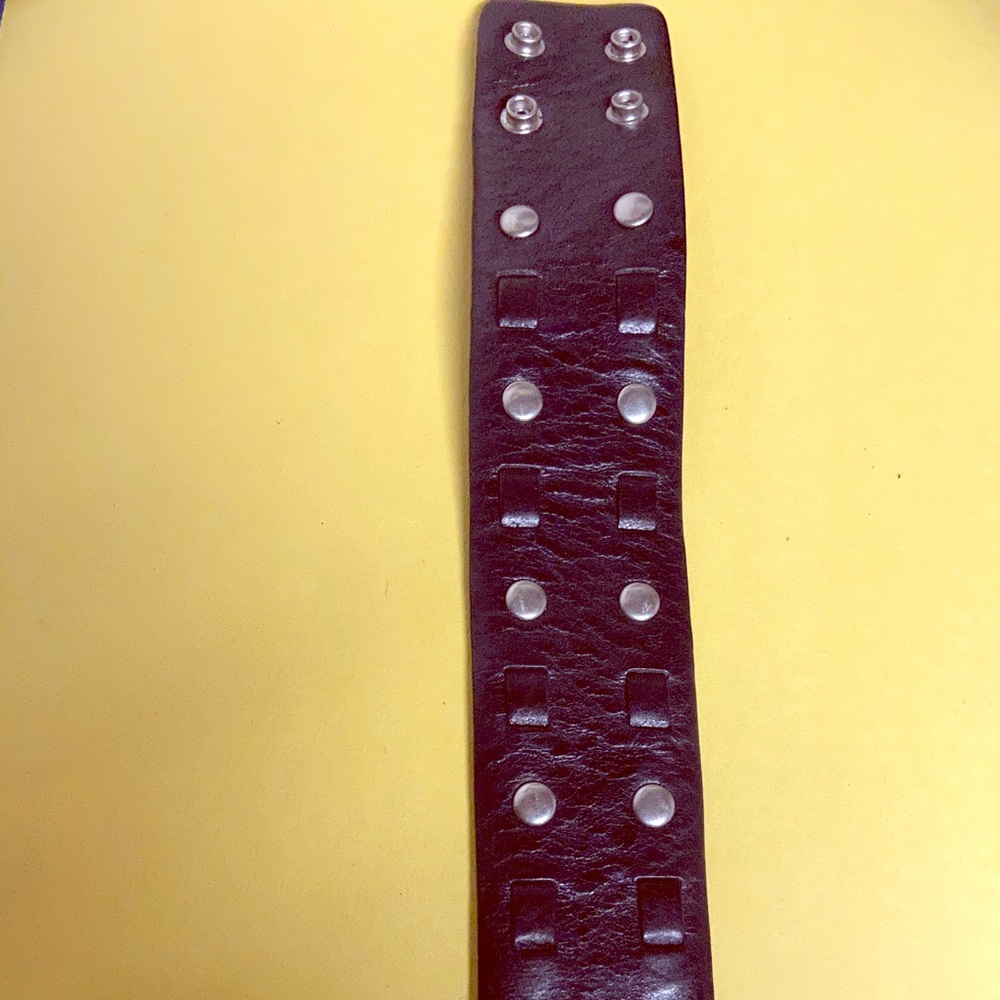 Black and silver leather bracelet